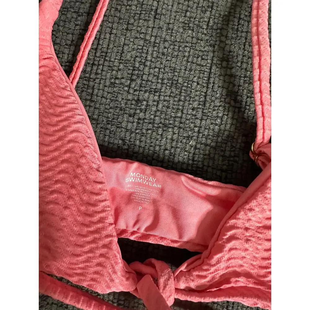 Monday Swimwear St.martin Bikini Top Bottom Set Textured in Azalea Pink size P/S